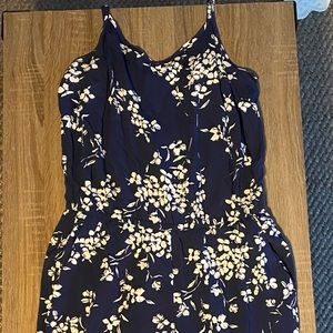 Gap pant romper with flower details